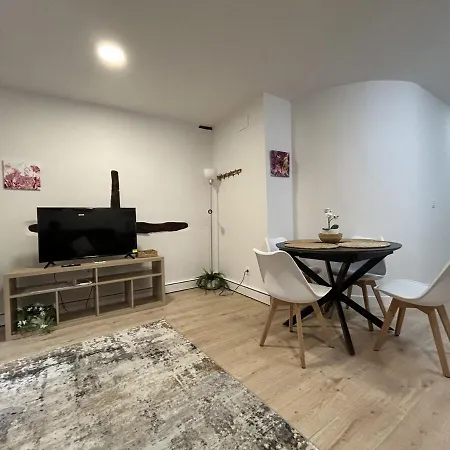 Hiri Zahar 1 아파트 *